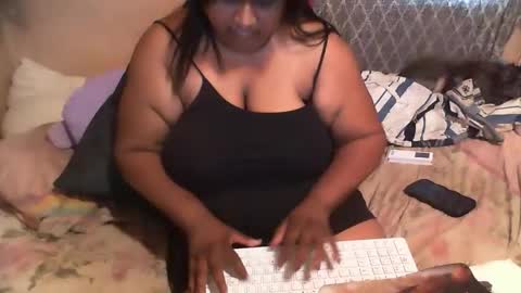 Snapshot of munniegalz1 chatting on 16, 3, 2026 your angel online show from 16, 3, 2026