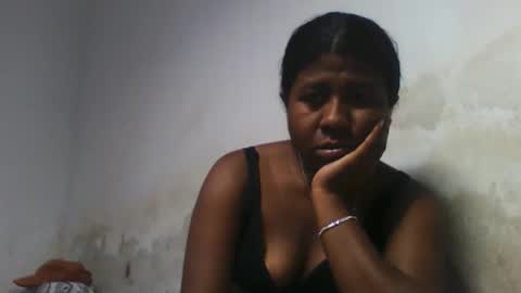 Snapshot of murielleee chatting on 13, 5, 2026 murielleee online show from 13, 5, 2026
