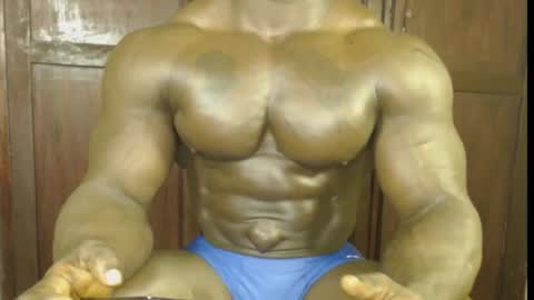 musclegod23 online show from 29, 10, 2025