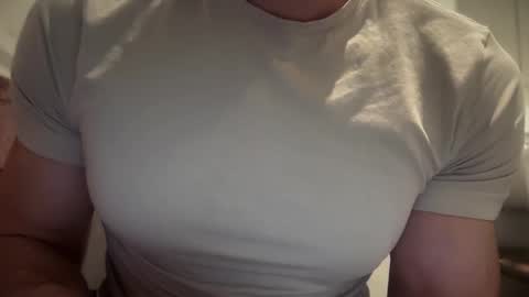 musclehair3 online show from 14, 2, 2025