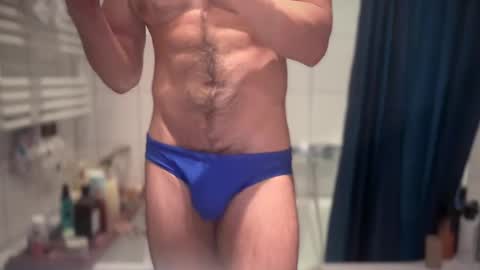 musclehair3 online show from 20, 2, 2025