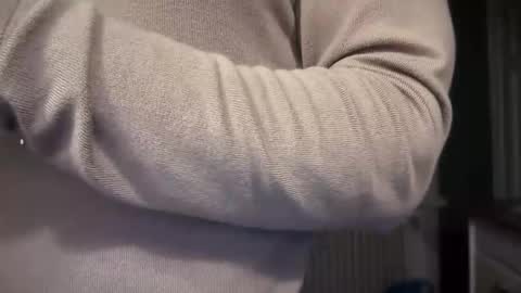 musclehair3 online show from 4, 11, 2025