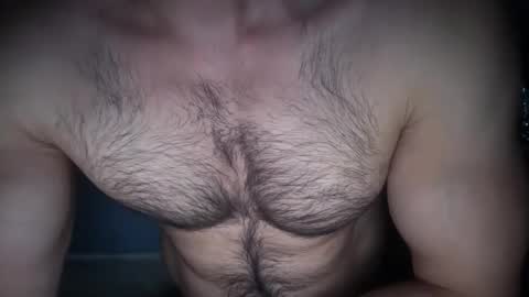 Snapshot of musclehair3 chatting on 1, 5, 2026 musclehair3 online show from 1, 5, 2026