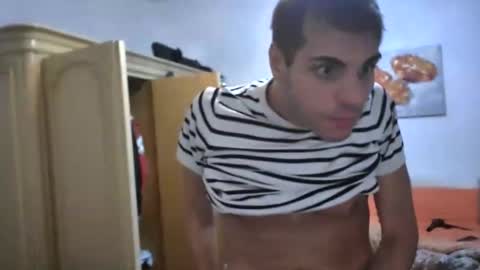 Snapshot of musclenjoter chatting on 26, 10, 2025 musclenjoter online show from 26, 10, 2025