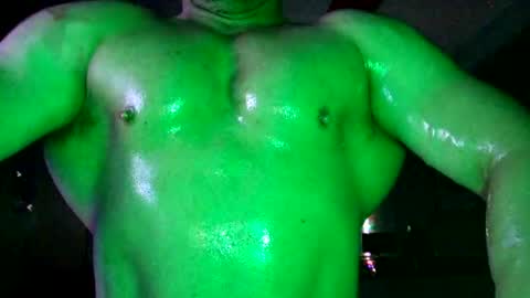 Snapshot of muscles_hulk chatting on 9, 8, 2026 Hulk Muscles - NEW ACCOUNT online show from 9, 8, 2026