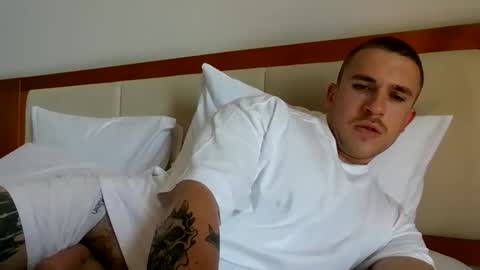 muscleshow00 online show from 21, 2, 2026