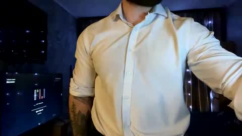 Snapshot of muscularjuggler chatting on 1, 2, 2026 muscularjuggler online show from 1, 2, 2026