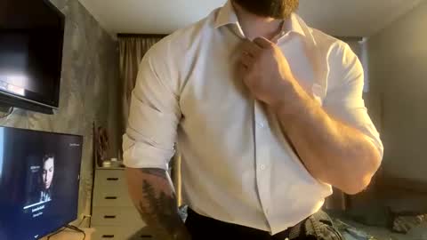 Snapshot of muscularjuggler chatting on 5, 2, 2026 muscularjuggler online show from 5, 2, 2026