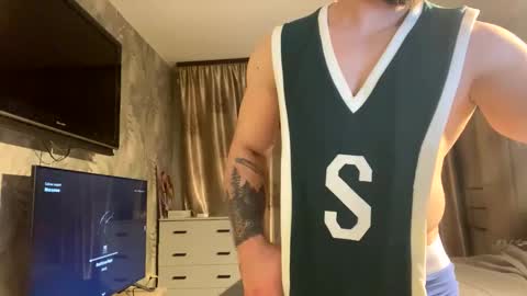 Snapshot of muscularjuggler chatting on 21, 2, 2026 muscularjuggler online show from 21, 2, 2026