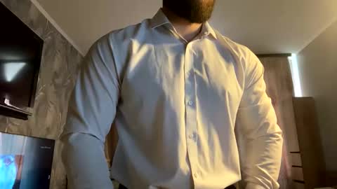 Snapshot of muscularjuggler chatting on 27, 2, 2026 muscularjuggler online show from 27, 2, 2026