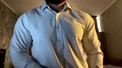 Snapshot of muscularjuggler chatting on 7, 3, 2026 muscularjuggler online show from 7, 3, 2026