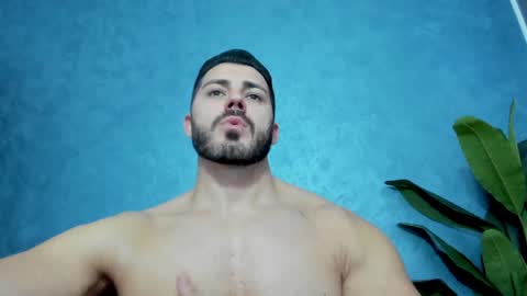 muscularmaster onlyfans online show from 27, 1, 2025