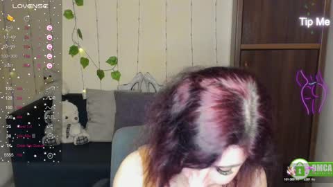 Snapshot of muse_kitty_jenia chatting on 1, 2, 2025 Jenya online show from 1, 2, 2025