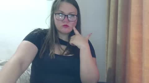 Snapshot of musechic_wild chatting on 4, 4, 2026 musechic_wild online show from 4, 4, 2026