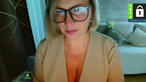 Snapshot of music_fairy chatting on 2, 6, 2026 Lana online show from 2, 6, 2026