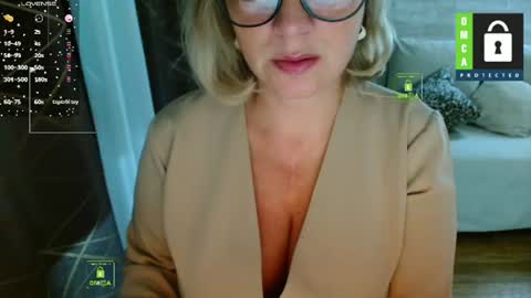 Snapshot of music_fairy chatting on 14, 6, 2026 Lana online show from 14, 6, 2026