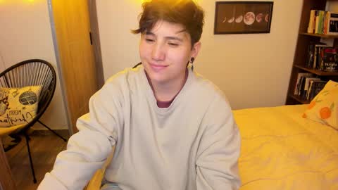 Snapshot of musicayluna chatting on 11, 3, 2026 VALENTINA Luna online show from 11, 3, 2026