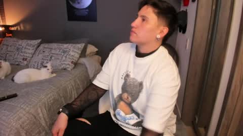 Snapshot of musicayluna chatting on 1, 4, 2026 VALENTINA Luna online show from 1, 4, 2026