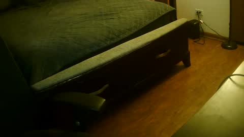 Snapshot of mustenjoyhead79 chatting on 21, 9, 2025 mustenjoyhead79 online show from 21, 9, 2025