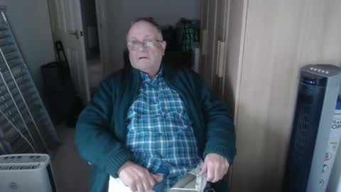 muttonuk1066 online show from 12, 2, 2025