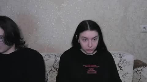 Snapshot of muuur_love chatting on 3, 5, 2026 cute couple online show from 3, 5, 2026