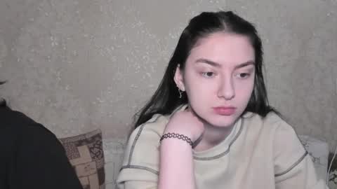 Snapshot of muuur_love chatting on 4, 5, 2026 cute couple online show from 4, 5, 2026