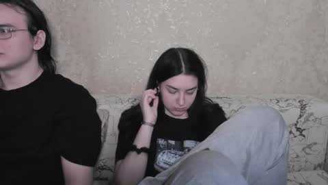 Snapshot of muuur_love chatting on 18, 5, 2026 cute couple online show from 18, 5, 2026