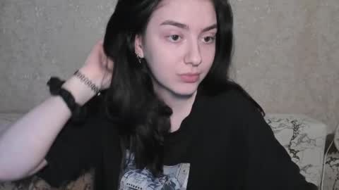 Snapshot of muuur_love chatting on 23, 5, 2026 cute couple online show from 23, 5, 2026