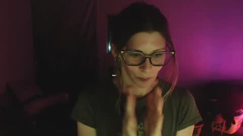 Snapshot of mvnt1s chatting on 15, 7, 2026 ghost mantis online show from 15, 7, 2026