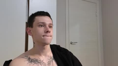 Snapshot of mvpzxc chatting on 24, 10, 2025 1x1 online show from 24, 10, 2025