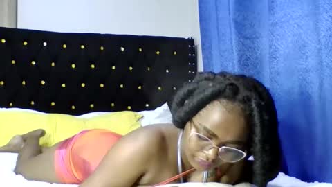 Snapshot of mwana69 chatting on 27, 3, 2026 mwana69 online show from 27, 3, 2026