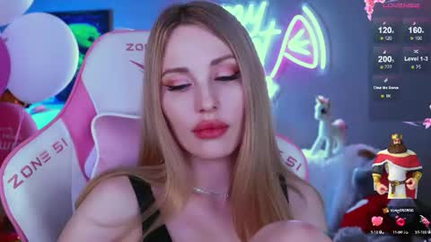 Snapshot of my__sweet__alice chatting on 19, 6, 2026 mysweetalice online show from 19, 6, 2026