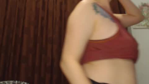     sara      i know you love me xoxox     online show from 10, 9, 2025