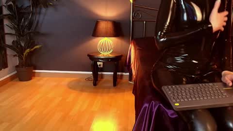 Maite online show from 30, 1, 2025