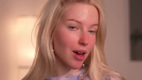 STELLA  Im here today online show from 20, 1, 2025