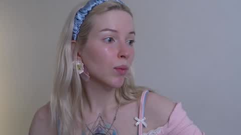 STELLA  Im here today online show from 26, 1, 2025