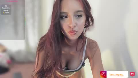 Snapshot of myaa_girl chatting on 21, 4, 2026 My name is Mya welcome online show from 21, 4, 2026