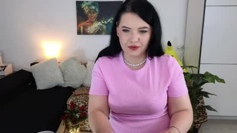 Snapshot of myadevis chatting on 8, 4, 2026 mistress Mya online show from 8, 4, 2026