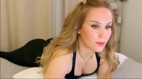 Mya-be Yours P online show from 20, 2, 2025