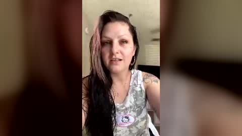 Snapshot of mychelle12 chatting on 15, 7, 2026 mychelle12 online show from 15, 7, 2026