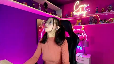 Snapshot of mycutiebabe chatting on 12, 4, 2026 Milly Cute online show from 12, 4, 2026