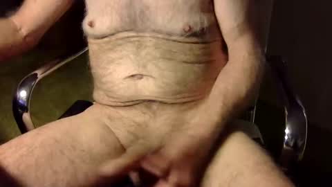 Snapshot of mydiboi chatting on 9, 9, 2025 r-glenn-01 online show from 9, 9, 2025