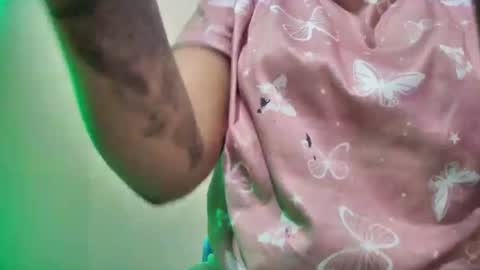 Snapshot of myhoney_hot chatting on 18, 5, 2026 myhoney_hot online show from 18, 5, 2026