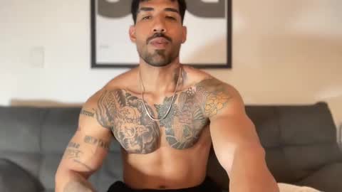 Snapshot of myke_esthetic chatting on 14, 1, 2025 Myke esthetic online show from 14, 1, 2025