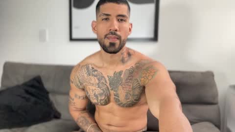 Snapshot of myke_esthetic chatting on 28, 2, 2025 Myke esthetic online show from 28, 2, 2025