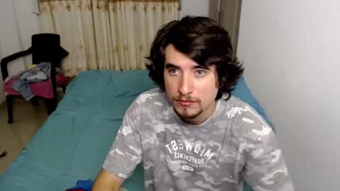 Snapshot of myke_xxx chatting on 13, 1, 2026 mike online show from 13, 1, 2026