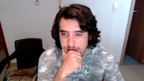 Snapshot of myke_xxx chatting on 6, 4, 2026 mike online show from 6, 4, 2026