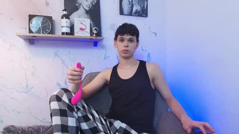 Mykel   online show from 25, 11, 2025