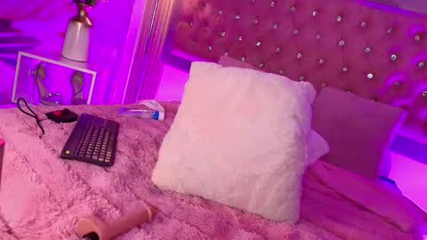 Snapshot of myladreams_ chatting on 22, 5, 2026 Myla online show from 22, 5, 2026