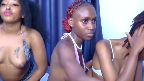 Snapshot of myline_ chatting on 14, 3, 2026 myline_ online show from 14, 3, 2026